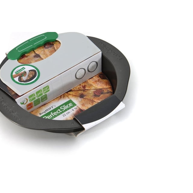 BergHOFF Perfect Slice Moule à Gâteau Rond avec Outil Comprenant un Moule en Acier au Carbone Foncé avec Revêtement Antiadhésif Breveté et une Grille de Guidage Extérieure pour des Tranches Uniformes. Comprend un Outil de Coupe Blanc et Vert avec Poignée en silicone Qui Coupe le Gâteau Sans Endommager le Moule. Va au Four jusqu'à 250 °C, Va au Lave-Vaisselle et Mesure 22 cm (8 3/4 Pouces). Convient Aussi pour Trancher Uniformément des Tartes Ou des quiches.