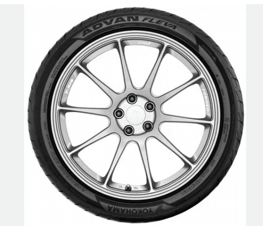 Yokohama Advan Fleva V701 215/45R18XL 93W BSW pneu
