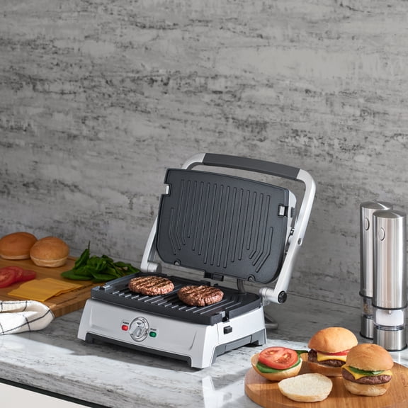 Gril électrique compact Cuisinart, 5 modes de cuisson, plaques de cuisson antiadhésives, argent 1200 W (GR-102C)