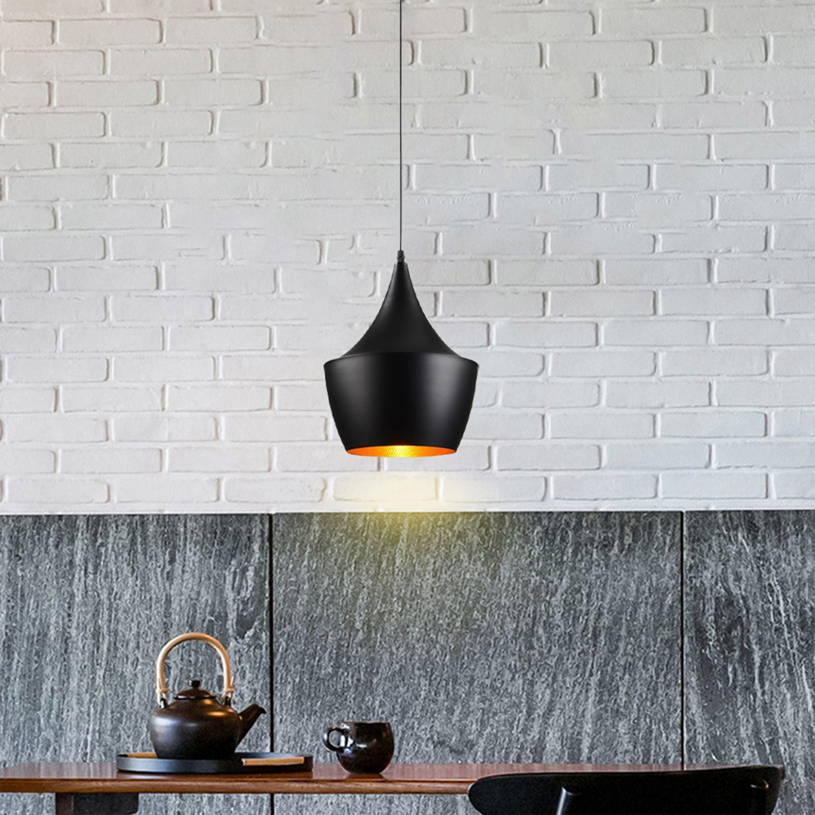Heavenly Collections | Suspension Larme Moderne - Plafonnier Suspendu Noir Mat Style Mid-Century - Lustre Goutte Contemporain avec Intérieur en Feuille d'Or Martelée