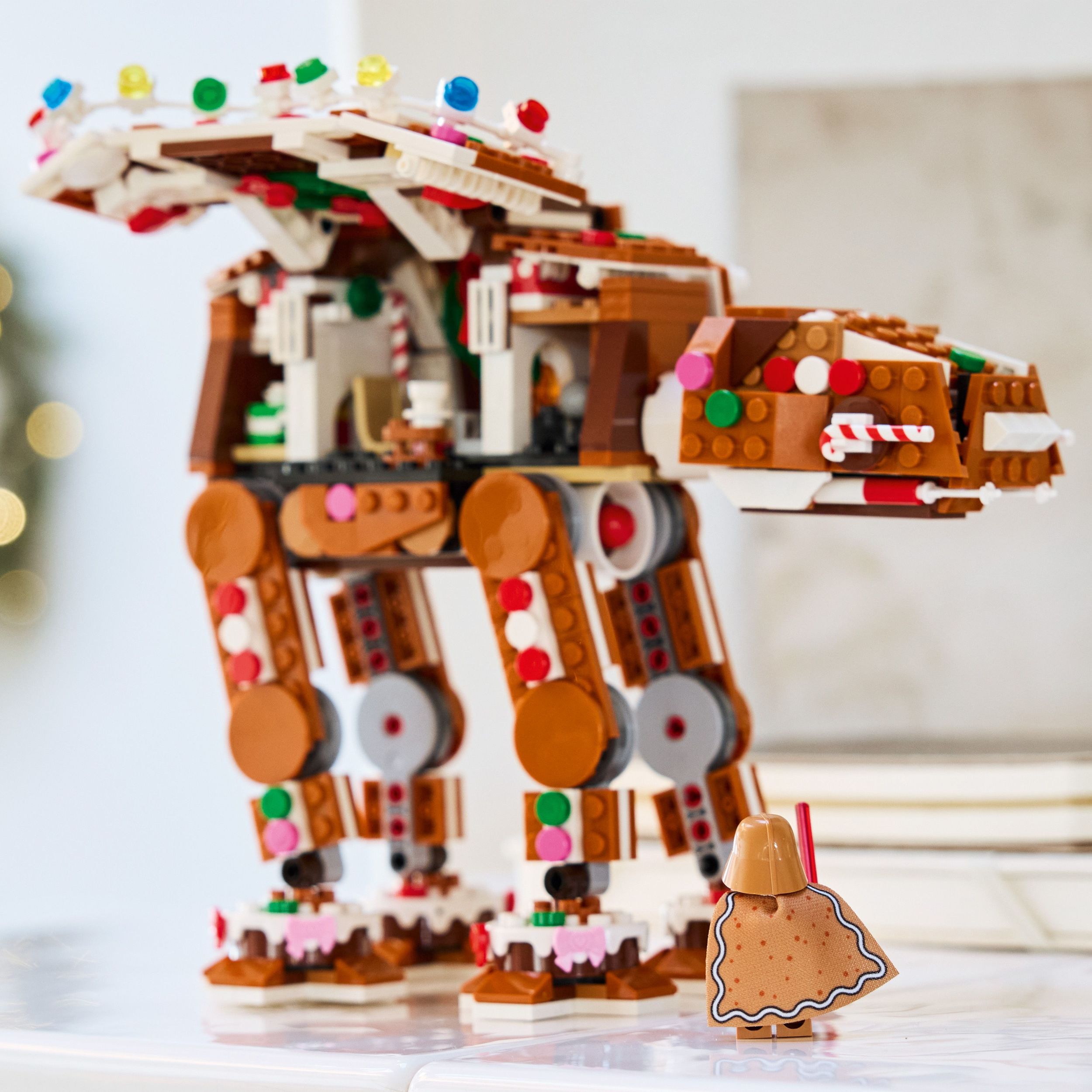 LEGO Star Wars Le Marcheur TB-TT en Pain d’Épices, Ensemble de Construction de Décoration de Noël 40806