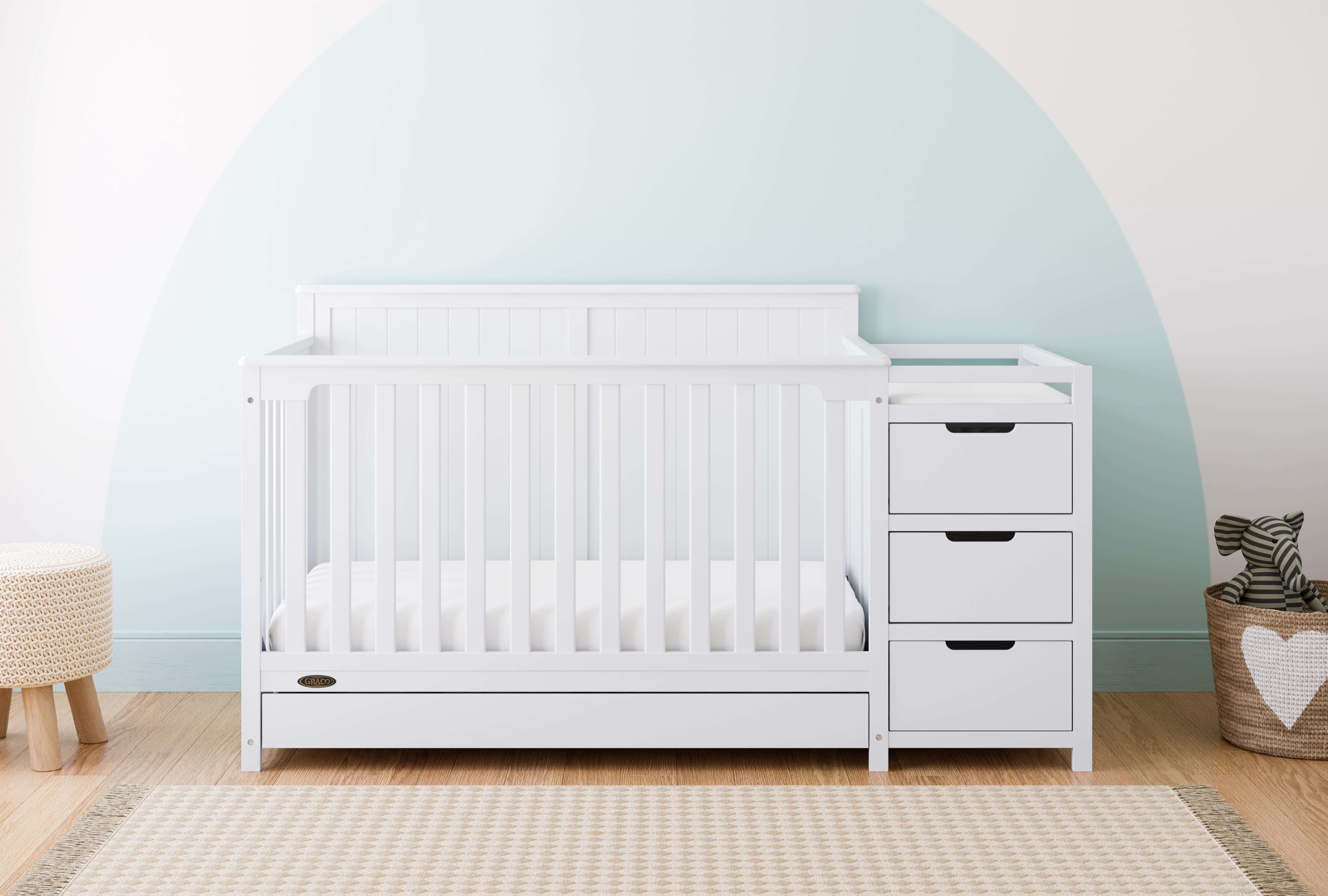 Lit de bébé convertible 5 en 1 avec tiroir et table à langer Hadley de Graco, Blanc