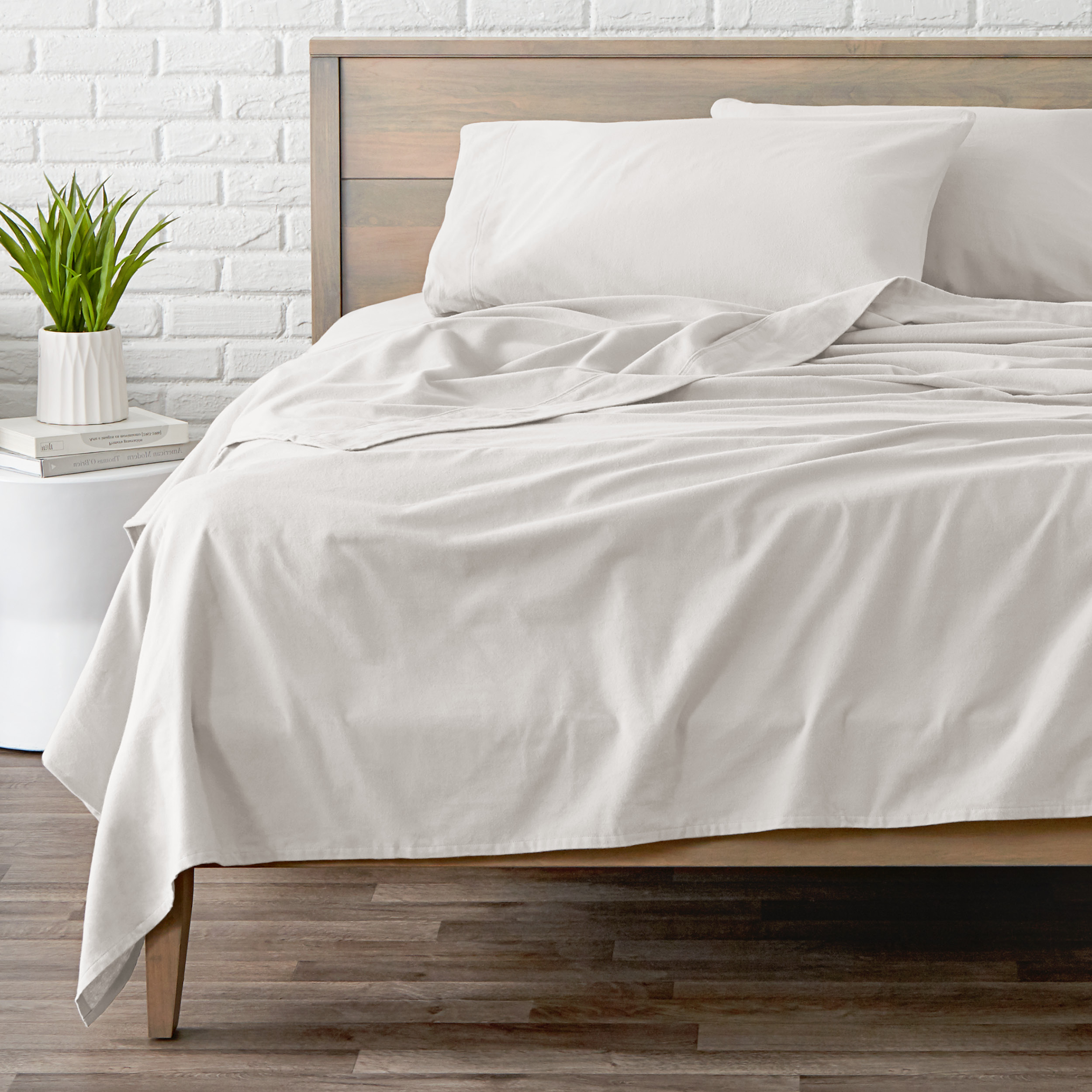 Bare Home Ensemble de Draps en Flanelle - 100 % Coton - Poche Profonde - Grand Lit, Blanc, 4 Pcs
