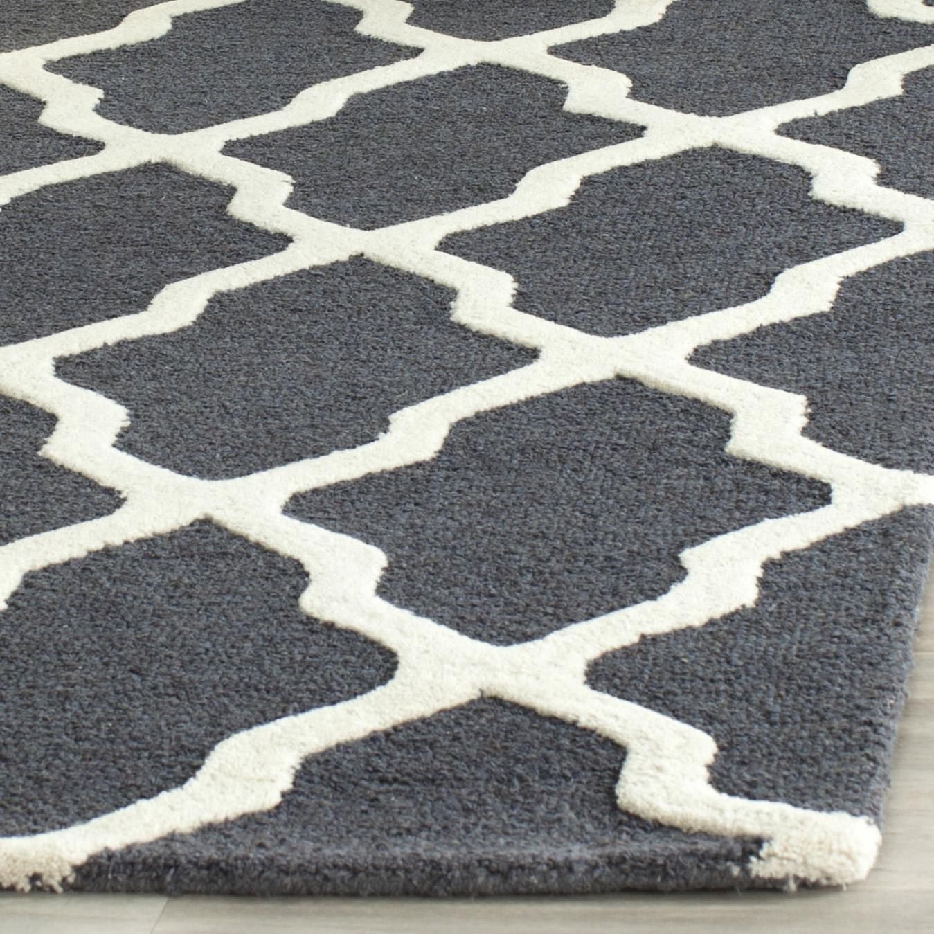 Safavieh Cambridge Liam Geometric Area Rug