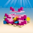 thumbnail image 2 of LEGO Minecraft La maison Axolotl 21247 Ensemble de jeu de construction (242 pièces), 2 of 6