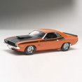 thumbnail image 2 of Revell 1:24 '70 Dodge Challenger 2 'N 1, 2 of 4