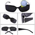 thumbnail image 3 of kurtrusly Lunettes à Trou d'Épingle Petits Trous Anti-fatigue Design Compact Lunettes Poreuses Pratiques Résistantes aux Chocs Usage Spécial, 3 of 8