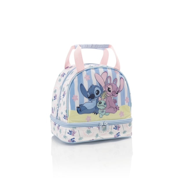 Disney Sac à Lunch de Luxe pour Enfants Lilo et Stitch avec une Impression avant de Stitch, Ange, et des Rayures Bleues et Blanches à Mailles Lâches avec des Fleurs Roses, design Léger, Poches Thermiques Imprimées, Poignées Roses, Corps à Motifs avec de Petits Imprimés de Personnages, et un Compartiment Inférieur à Fermeture à Glissière pour les Essentiels du Lunch.