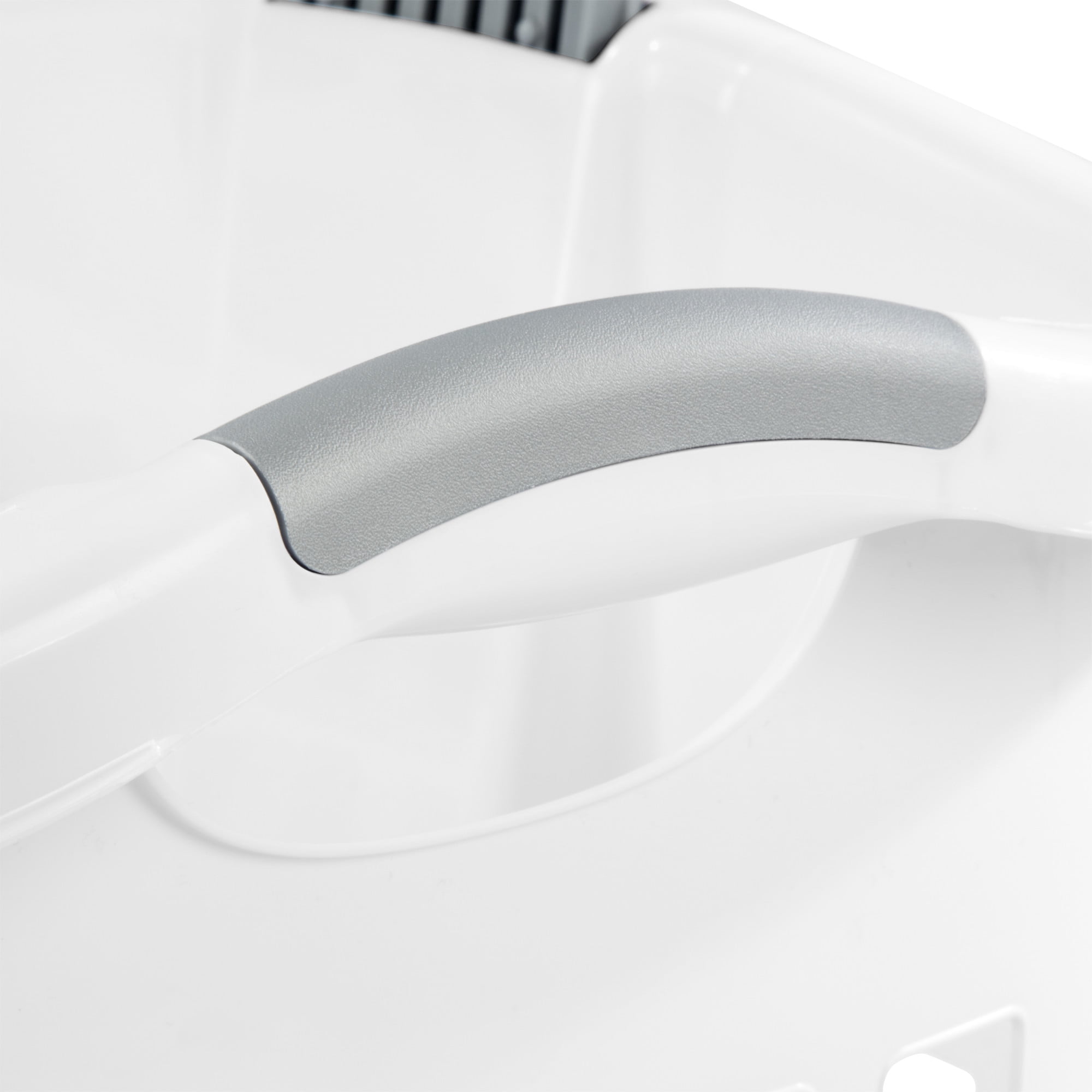 Panier sur roulettes 62L Sterilite en blanc