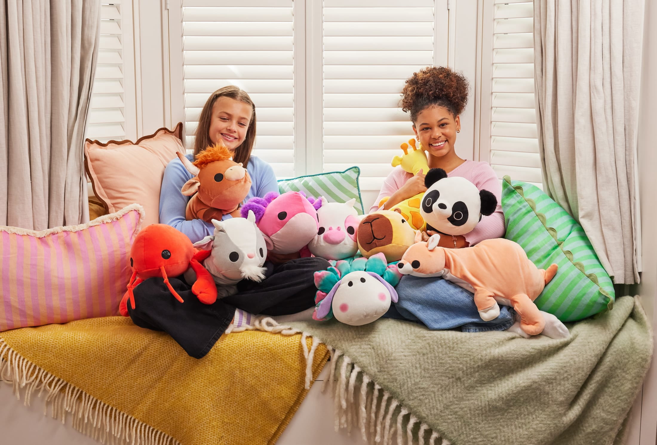 Hug A Lumps (Moyen) PETE de ZURU , Peluche lestée câline et spongieuse