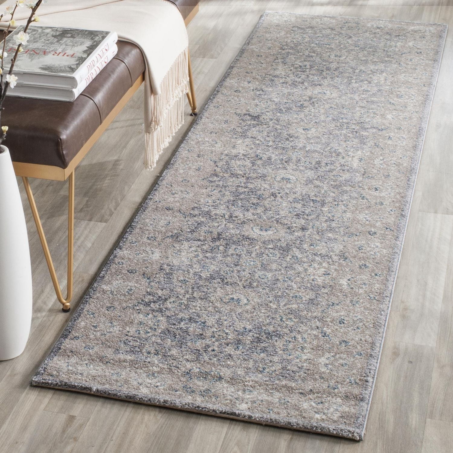SAFAVIEH Sofia Derrick Tapis Traditionnel