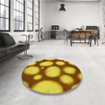 thumbnail image 4 of Ahgly Tapis Rond Lavable en Machine Intérieur Transitionnel Jaune, 8 Pieds Rond, 4 of 7