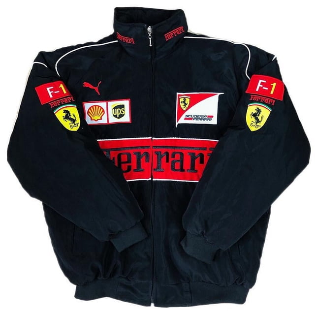 Combinaison de Course F1 Style Personnalité Tendance F1, Veste Matelassée en Coton A159 Entièrement Brodée en Noir avec accents Rouges et Blancs. Comprend des logos Ferrari Brodés, des Écussons de sponsor et une Fermeture Éclair Intégrale. Fabriquée en polyester, Elle Est Résistante à L'Eau, Résistante au Vent, Respirante et Légère. Convient à Toutes les Saisons et Offerte en Tailles m, L, TG. Idéale pour les Passionnés de Sport Automobile Ou les Vêtements d'Extérieur Décontractés.