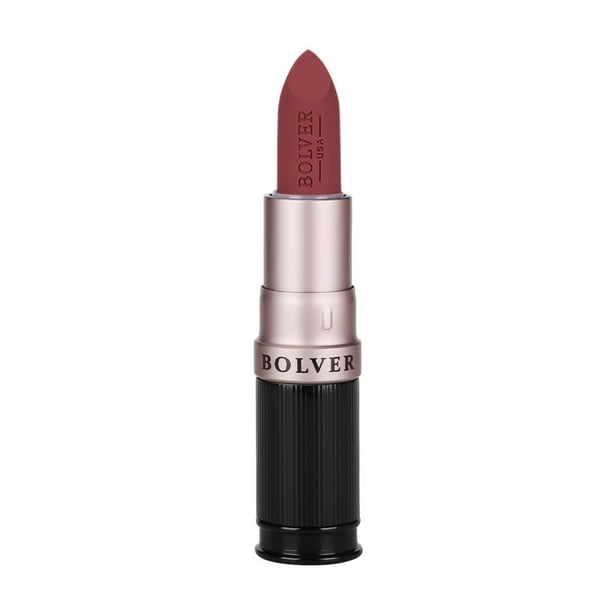 Bolver Rouge à Lèvres Mat Imperméable dans la Teinte No 124, Présentant un tube Noir et Or rose Élégant avec une Balle de Rouge à Lèvres mauve Hautement Pigmentée. Ce Rouge à Lèvres Longue Tenue, Résistant aux Bavures et Imperméable Offre une Finition Mate avec une Hydratation intense. Idéal pour Diverses conditions Météorologiques et Sans Cruauté.