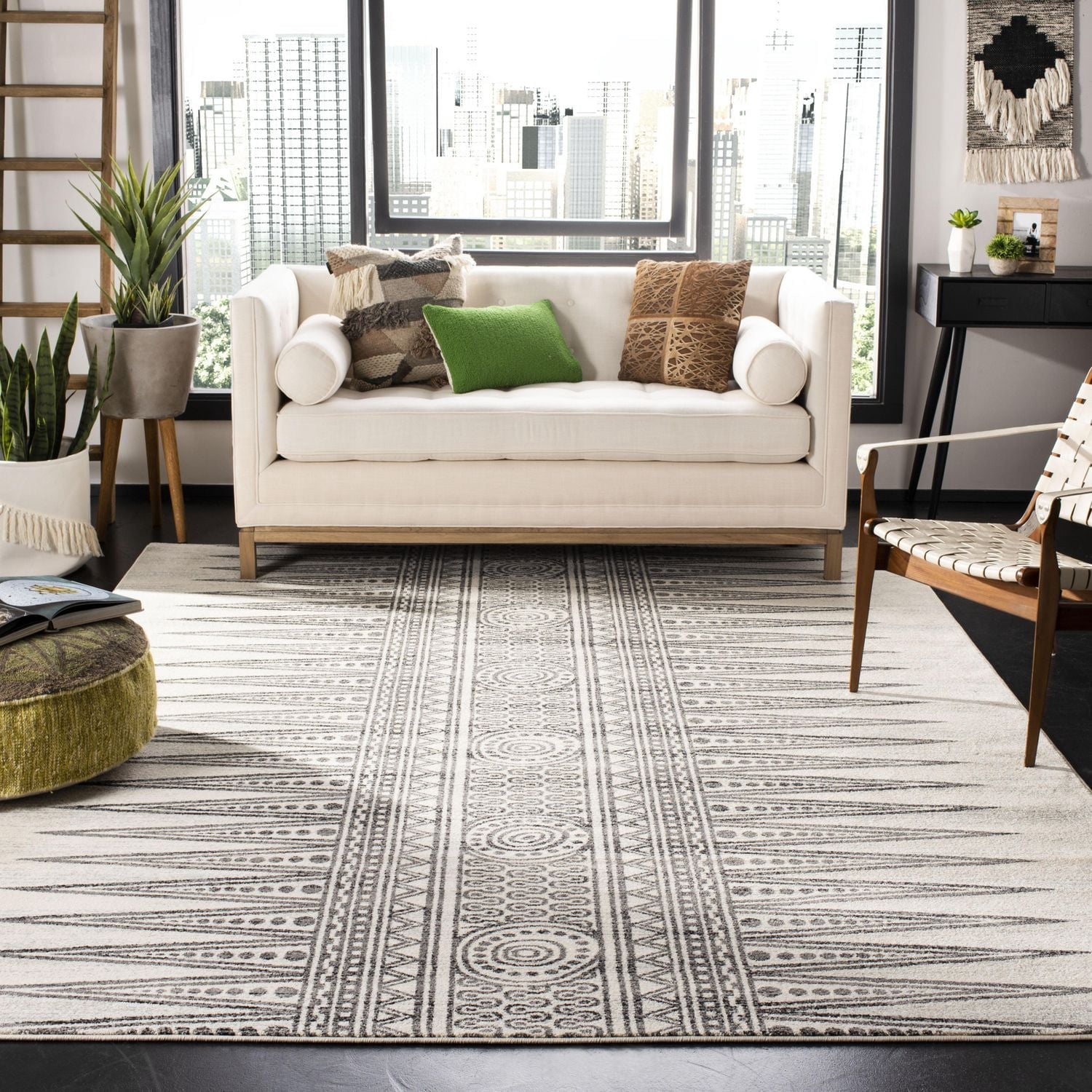 Safavieh Evoke Keisha Abstract Geometric Area Rug