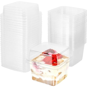 CUITING Lot de 50 Coupes à Dessert en Plastique de 8 oz avec Couvercles Mini Coupes à Parfait avec Couvercles Coupes d'Apéritif pour Fête Coupes à Dessert Mini Transparentes Coupes de Yogourt pour Pouding