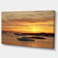 thumbnail image 2 of Icebergs Géants sur l'Océan Arctique - Impression sur Toile, 2 of 3