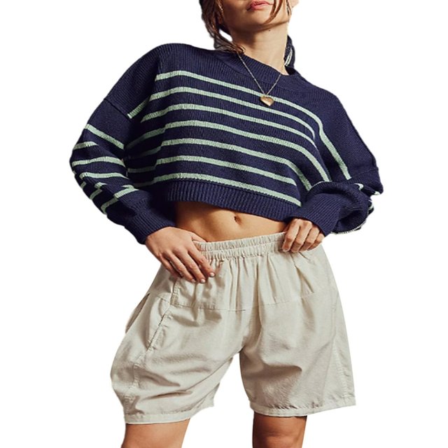 Ladies‘ Solid Color Knit Sweater with Long Sleeves and Loose Fit