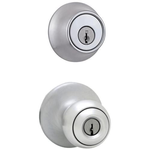 Ensemble combo bouton sphérique et pêne dormant en chrome satiné de Weiser