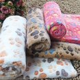 thumbnail image 3 of Chien de Chat Chiot Os Patte Impression Chaude Corail Molleton Tapis de Lit Couverture Douce, 3 of 10