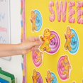 thumbnail image 4 of Candy LandTM Ensemble de Mini Panneaux d'Affichage How Sweet, 4 of 5