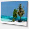 thumbnail image 2 of Plage avec Sable Blanc et Eau Turquoise - Uvre d'Art Moderne sur Toile, 2 of 3