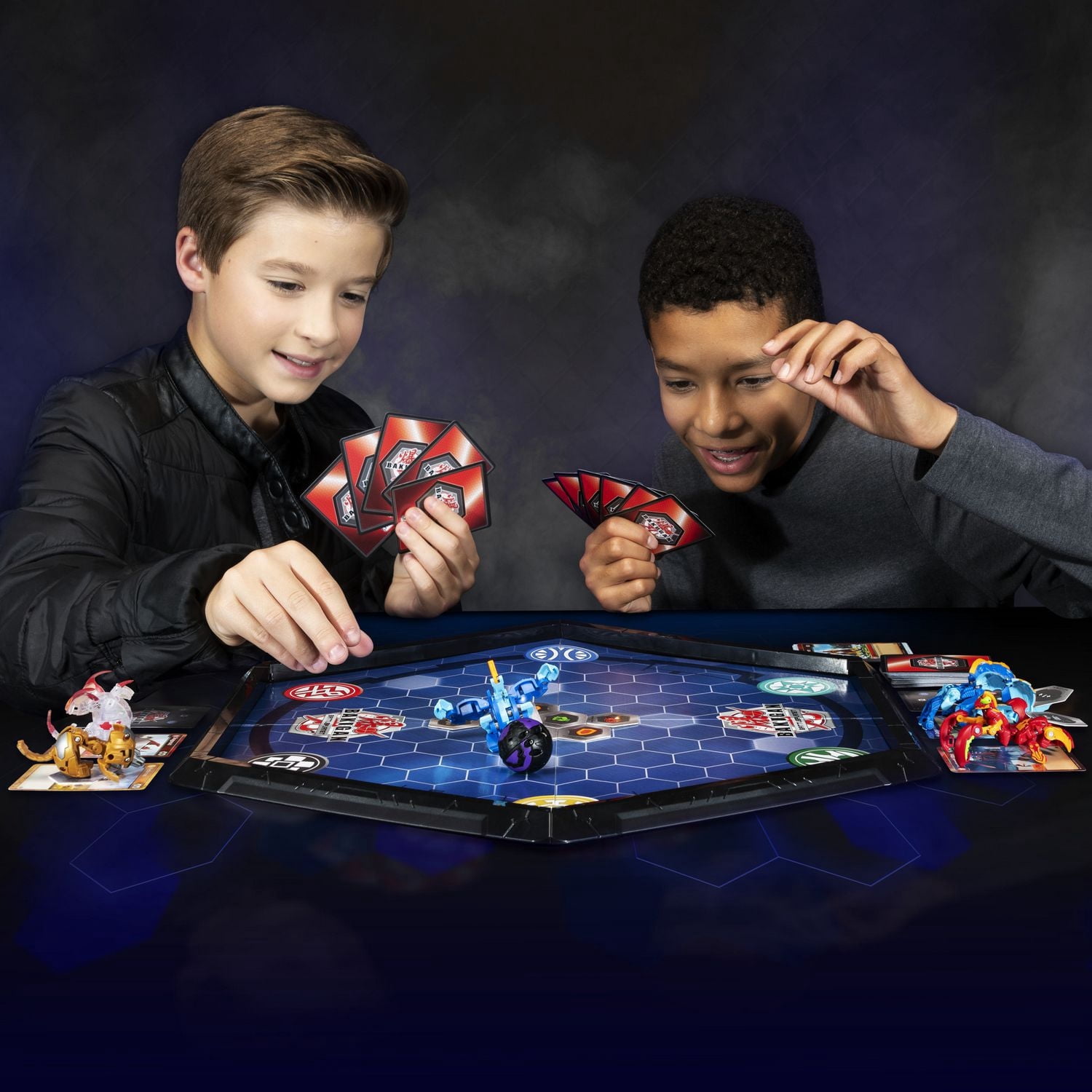 Bakugan, Nillious, Créature transformable à collectionner de 7,5 cm, à partir de 6 ans