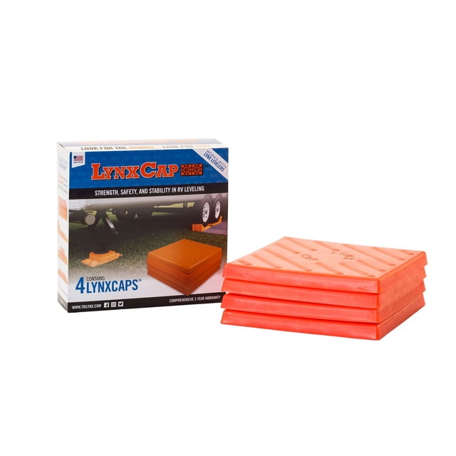 Tri-Lynx 00019 Lynx Cap - Lot de 4 avec Quatre Capuchons Carrés Plats Emboîtables orange Vif Empilés à Côté de Leur Boîte Indiquant l'Utilisation sous une Jambe Stabilisatrice de VR, Conçus pour Créer une surface Plate Complète sur les Niveleurs Lynx pour la Nivellement et la Stabilisation du VR.