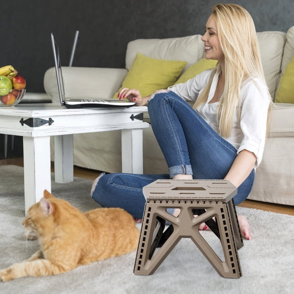 Portable Folding Stool, Compact Camping Chair, Outdoor Footrest, Lightweight Seat for Indoor and Outdoor Use, Durable Plastic Stool, Space-Saving Design