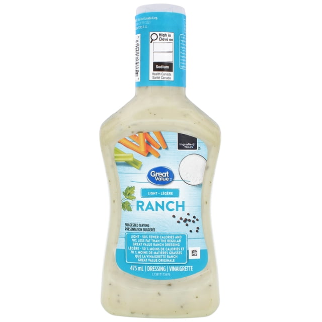 Great Value Vinaigrette Ranch à Teneur Réduite en calories dans une Bouteille en Plastique Transparent de 475 ml avec une Étiquette Bleue Montrant des Carottes, du Céleri et des Grains de Poivre Noir, Contenant 50 % Moins de calories et 70 % Moins de Gras Que la Vinaigrette Ranch Ordinaire, Convient aux Salades et aux Trempettes.