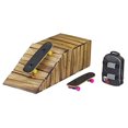 thumbnail image 3 of Hasbro Fortnite Victory Royale Series, planches Banane et Câlins, pack de planches de skate à collectionner, 3 of 6