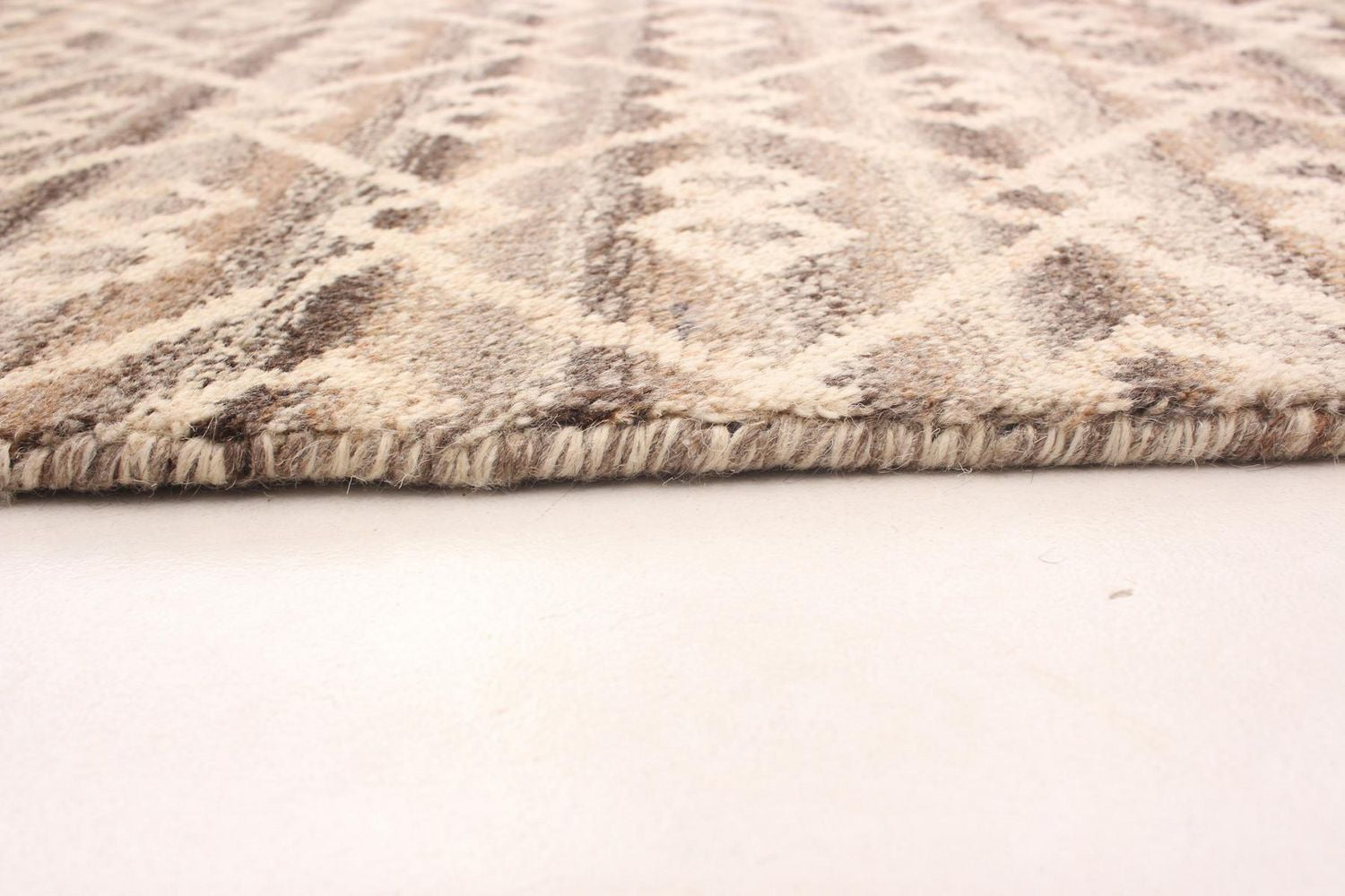 ECARPETGALLERY 5'1" x 7'11" Moroccan Tangier Hand-knotted Area Rug for Living Room, Dining Room and Bedroom in Ivory