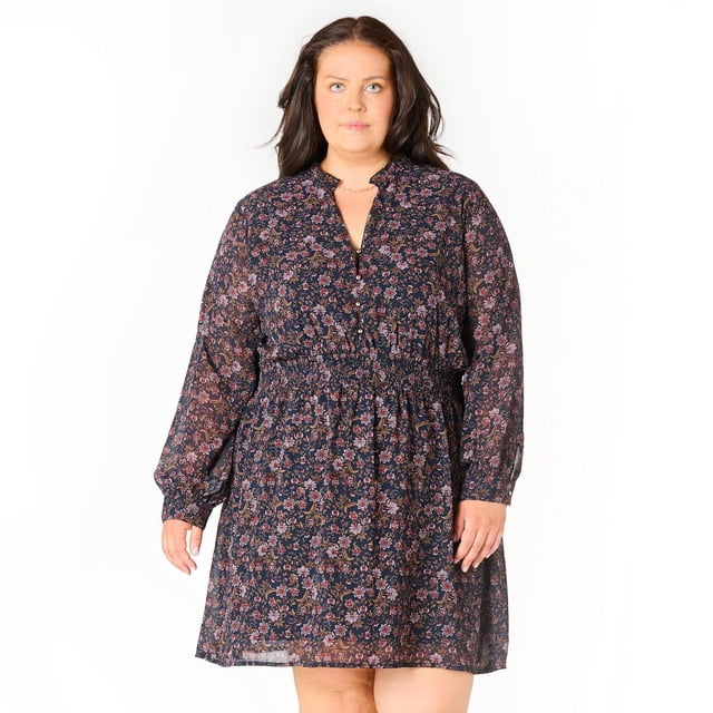 Devoted Taille Plus Femme Mini robe à manches longues avec taille smockée et boutons sur le devant