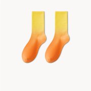 Socks Fashionable Tie Dye Gradient Comfortable Casual Socks That Can Be Worn Outside Mid Calf Cotton Socks Sports Socks