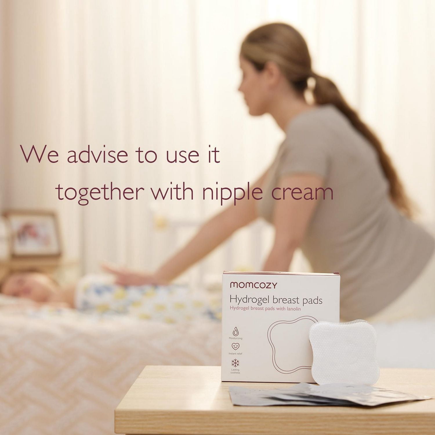 Momcozy Compresses pour Mamelons en Hydrogel avec Lanoline Apaisante, Compresses de Gel pour l'Allaitement Apaisantes Procurant un Soulagement Rafraîchissant Instantané, Essentiels pour l'Allaitement, 6 Compresses