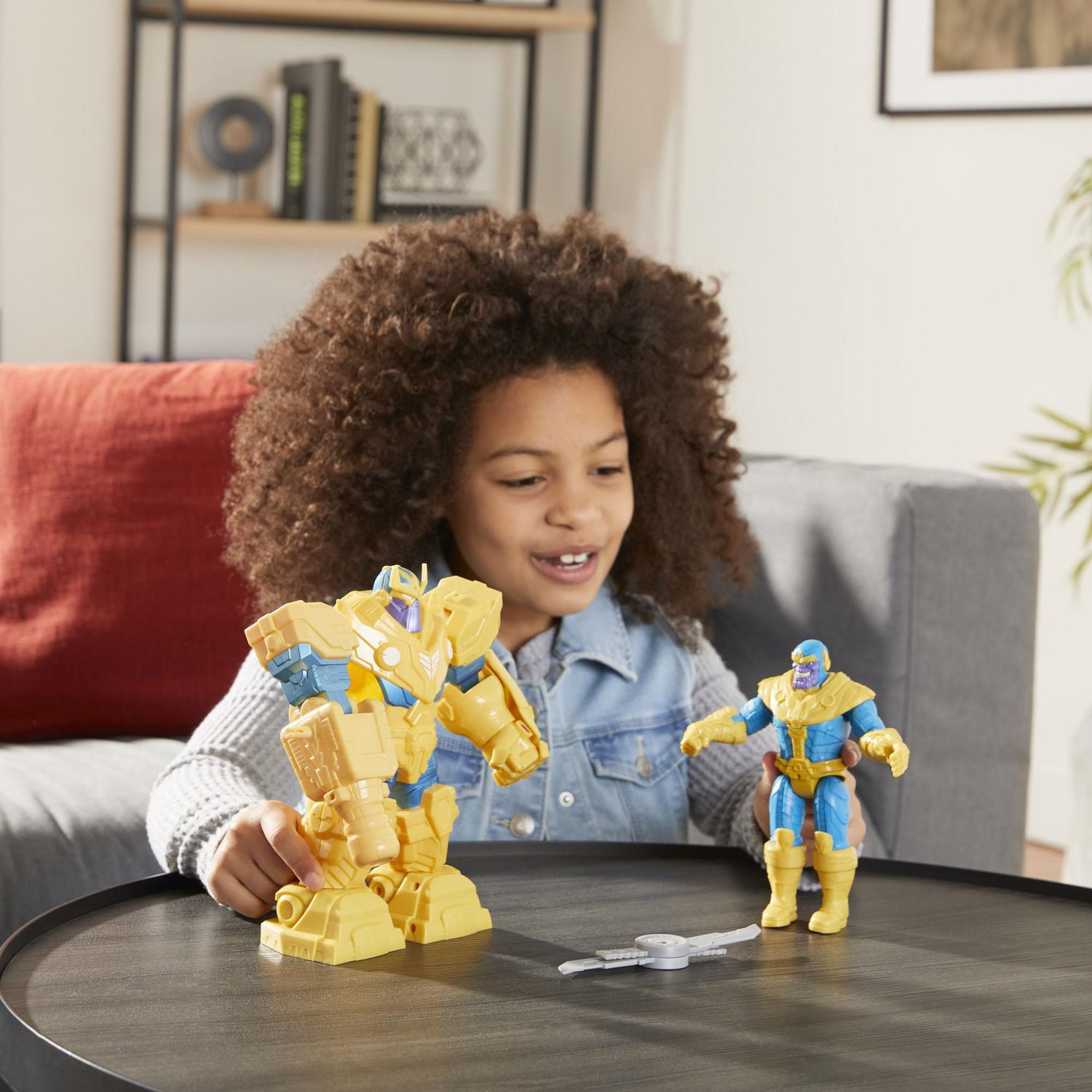Hasbro Marvel Avengers Mech Strike, figurine articulée de 22,5 cm Thanos Armure d'infinité avec lame rotative, pour enfants, dès 4 ans