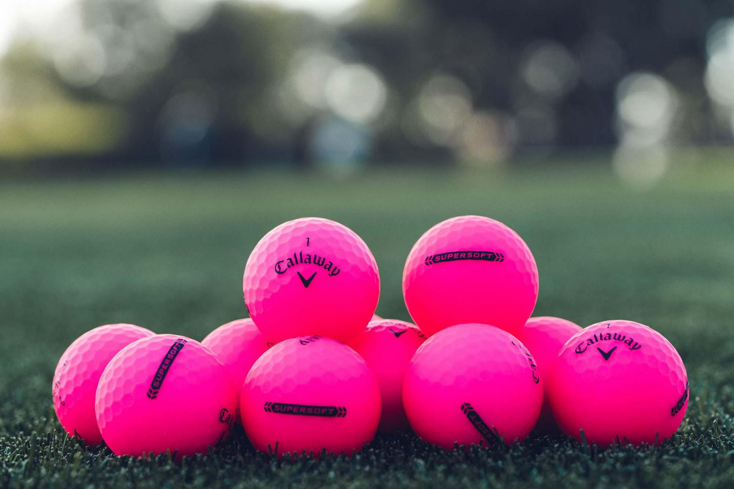 Callaway Supersoft 23 Golf Balls Pink, One Dozen