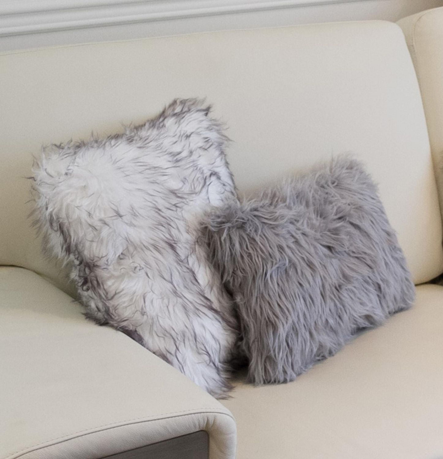 COUSSIN EN FAUSSE FOURRURE BELTON 18"X18" 2 PQT