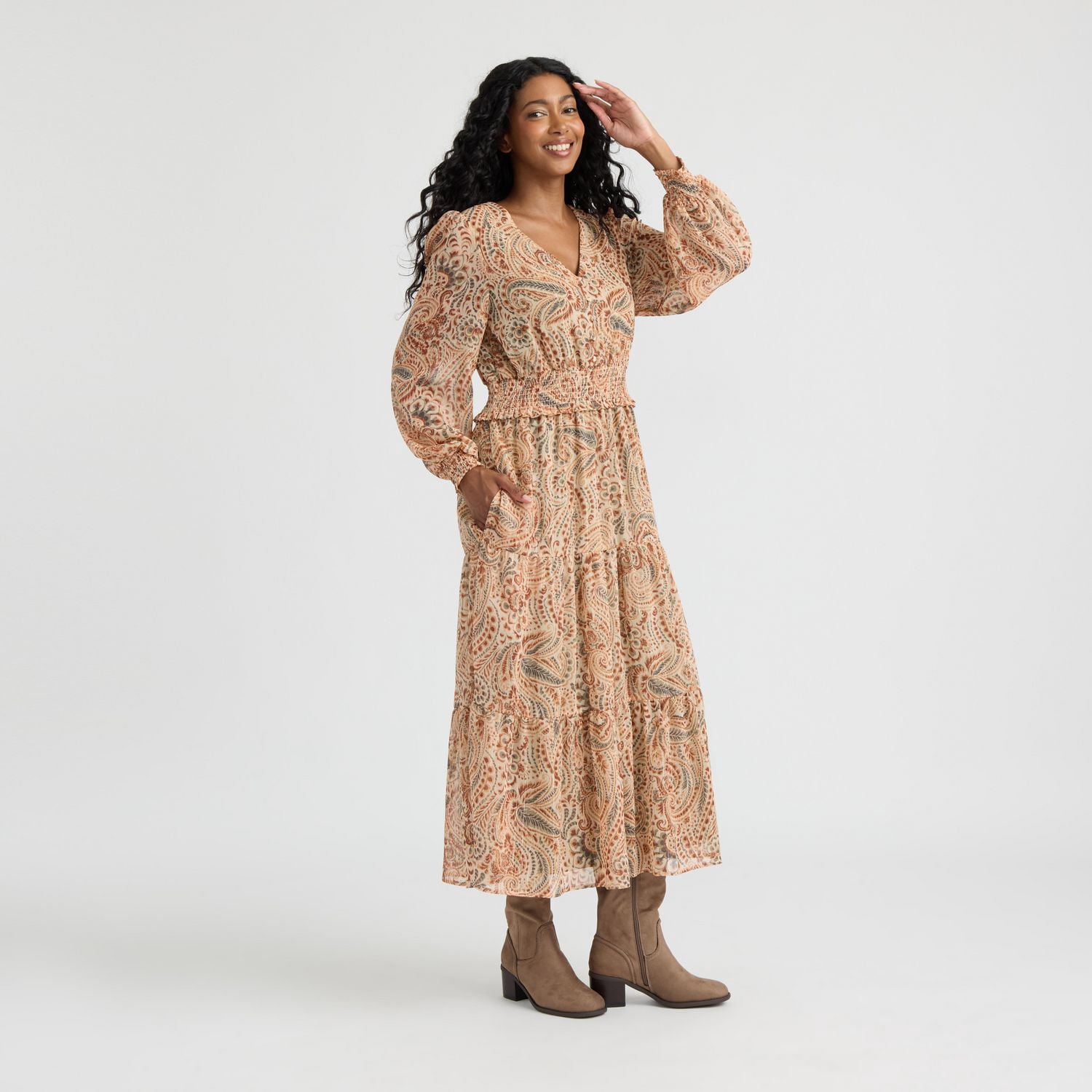 Robe maxi à col en V avec détails volants et manches bouffantes de Mexx pour femmes