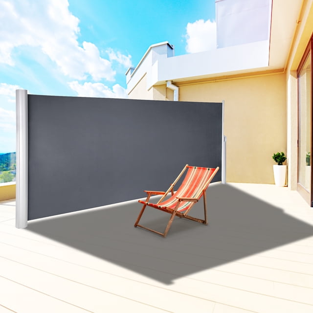 VEVOR Auvent Latéral Rétractable Mesurant 118 Pouces par 71 Pouces en Gris, Illustré Installé sur un patio. l'Auvent Présente un Cadre en Alliage d'Aluminium durable et un Tissu en polyester Imperméable et Résistant aux UV avec Revêtement PU. Il Sert d'Écran d'Intimité et de Pare-Vent, Idéal pour les Espaces Extérieurs comme les patios, Jardins et Terrasses. la Conception Rétractable Permet un Fonctionnement et un Rangement Faciles.