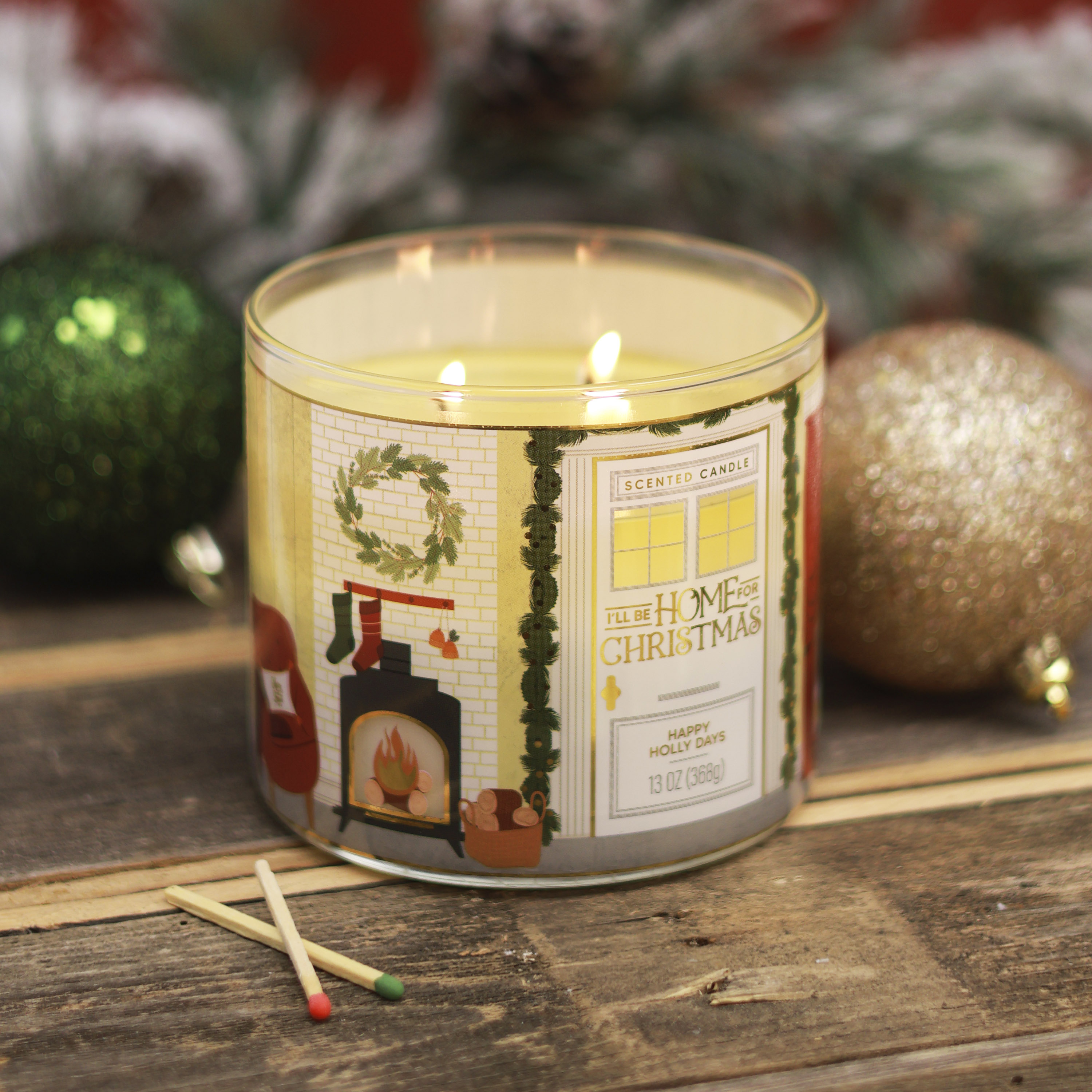Bougie Mainstays à 3 mèches, "I'll Be Home For Christmas", enveloppe Happy Holly Days, 13 oz