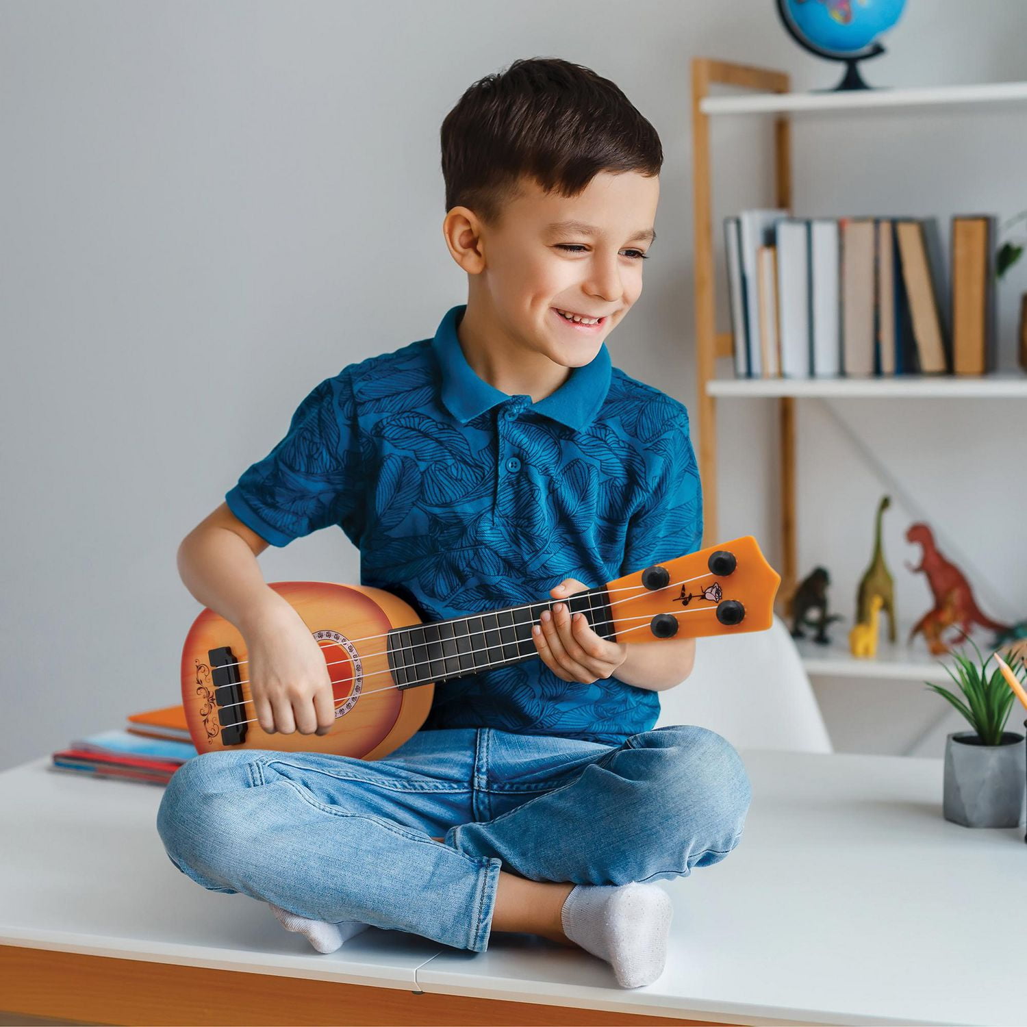 Kid Connection - Ukulélé de 33 cm de long, jouet musical pour enfants guitare uke pour débutant, Groupe D'âge 3 ans, unisexe