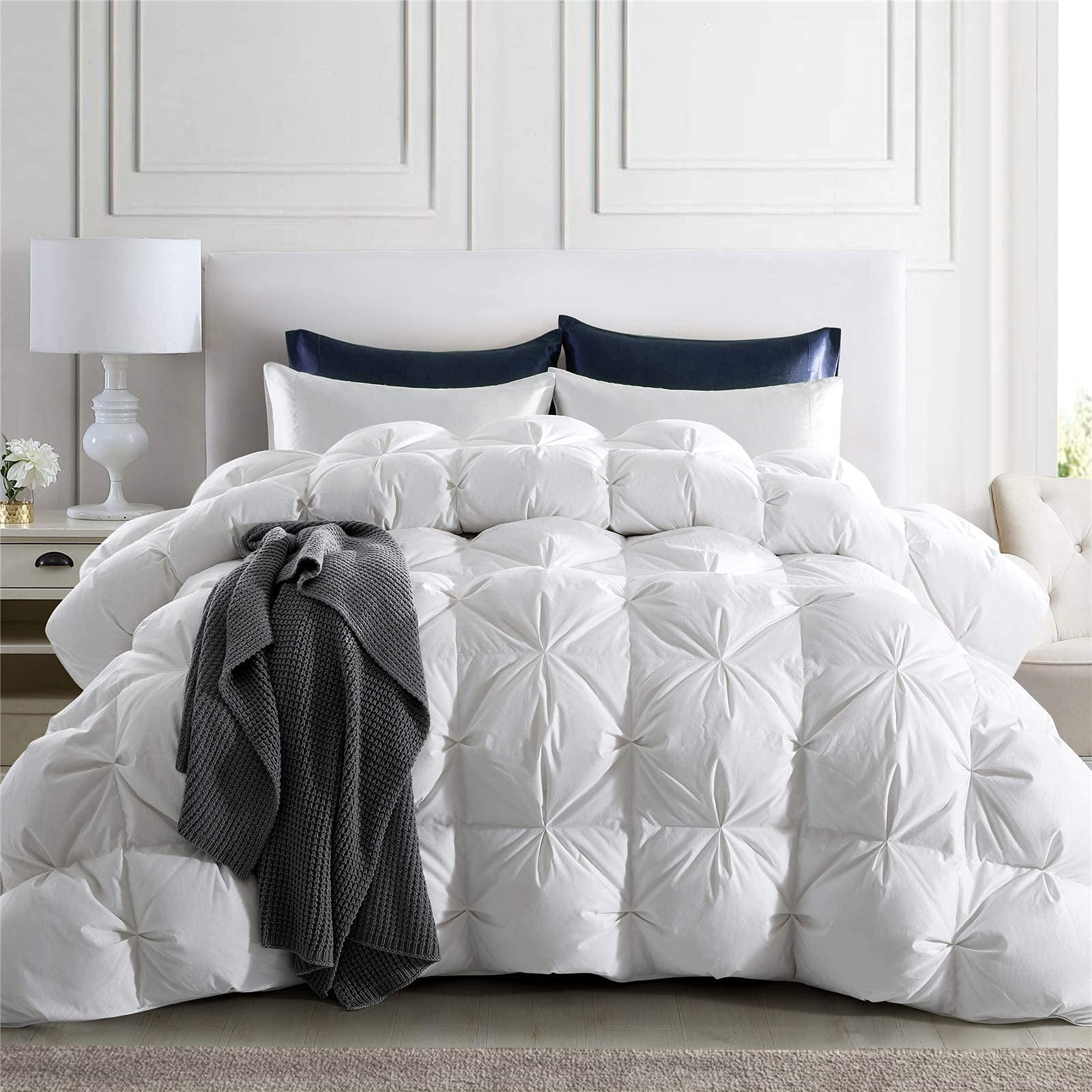 puredown Goose Down Comforter Full/Queen Size 800 Fill Power, 100% Cotton Winter Oversized Duvet Insert 700 Thread Count, Heavyweight Cloud Fluffy Pinch Pleat Extra Warmth