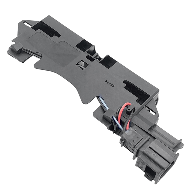 4L0959121 Rear Tailgate Trunk Lid Light Lamp Switch for AUDI Q5 Q7 2007~2017, a black plastic automotive replacement part with integrated wiring and connectors. Built for direct installation, offering stable performance and high reliability. Compatible with AUDI Q5 models from 2009 to 2017 and AUDI Q7 models from 2007 to 2015.