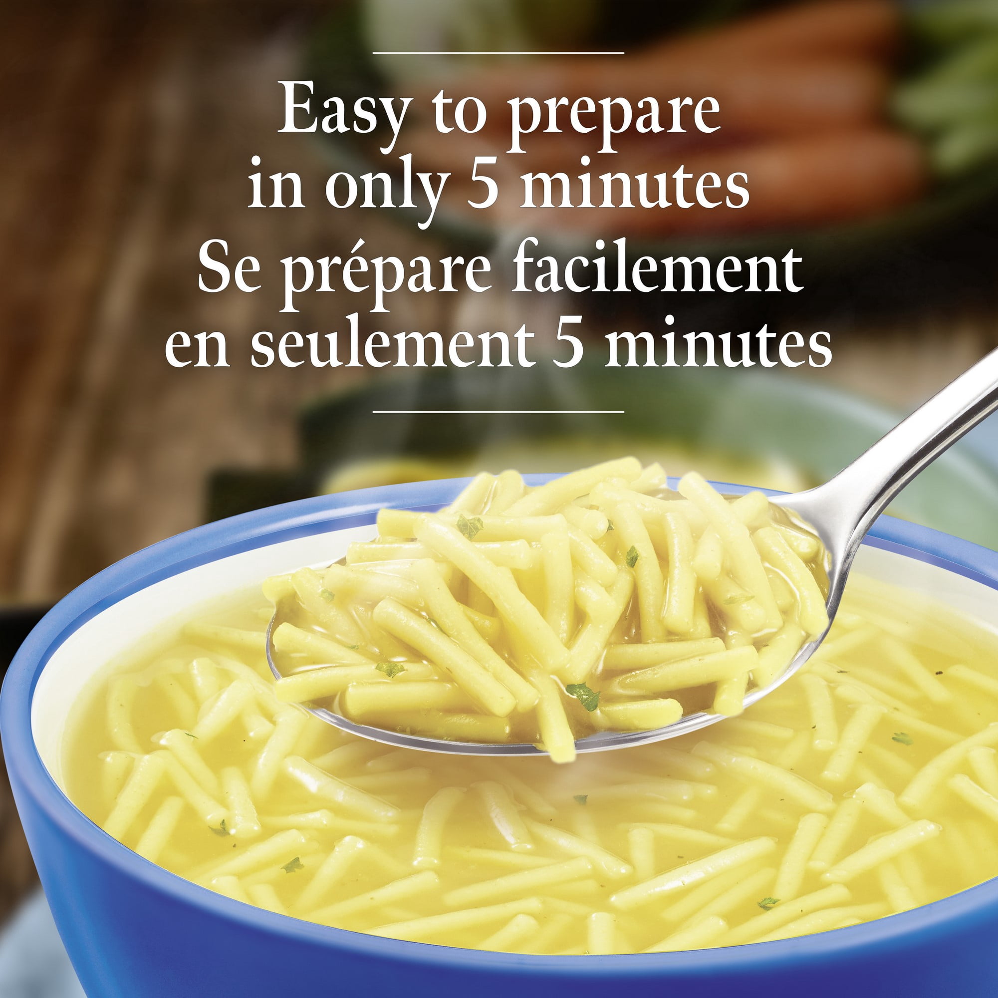 Lipton Mélange à Soupe Sec pour une Soupe aux Nouilles Classique Facile et Délicieuse Poulet et Nouilles Faible Teneur en Gras et Sans Arômes Artificiels 338 g