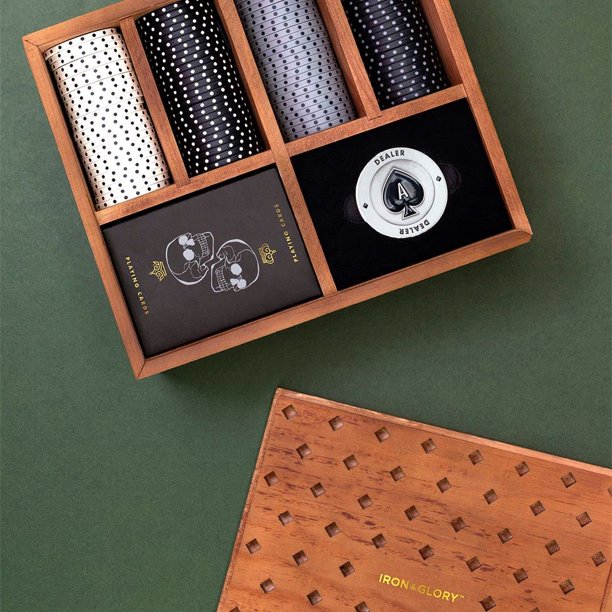 Iron & Glory Poker Set de poker de luxe dans une boîte en bois de qualité supérieure – Comprend des cartes à jouer et 100 jetons personnalisés – Sous le pont Iron & Glory Poker Set de poker de luxe dans une boîte en bois de qualité supérieure – Comprend des cartes à jouer et 100 jetons personnalisés – Sous le pont
