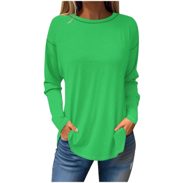 Timegard Hauts Grande Taille pour Femmes Col Rond Manches Longues T-Shirt Uni Confortable d'Automne Décontracté Ample de Couleur Vert Vif. le Haut Présente une Coupe Décontractée avec une Encolure Ronde, des Manches Longues et un Ourlet Légèrement Courbé. Fabriqué en Tissu Doux et Respirant, Il Convient pour Superposer avec des cardigans Ou des Vestes et s'Agence Bien avec des jeans Ou des leggings pour un Style Décontracté. Montré en Taille XX-Grand avec une Mesure de Buste de 124cm (48.82 Pouces) et une Longueur de 77cm (30.31 Pouces).