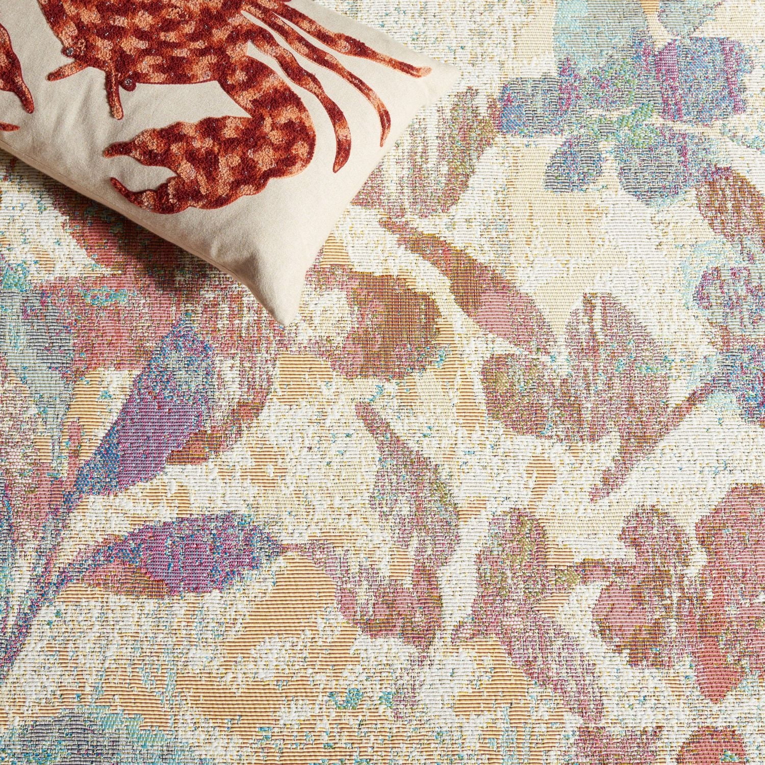 SAFAVIEH Barbados Andy Floral Indoor/Outdoor Area Rug