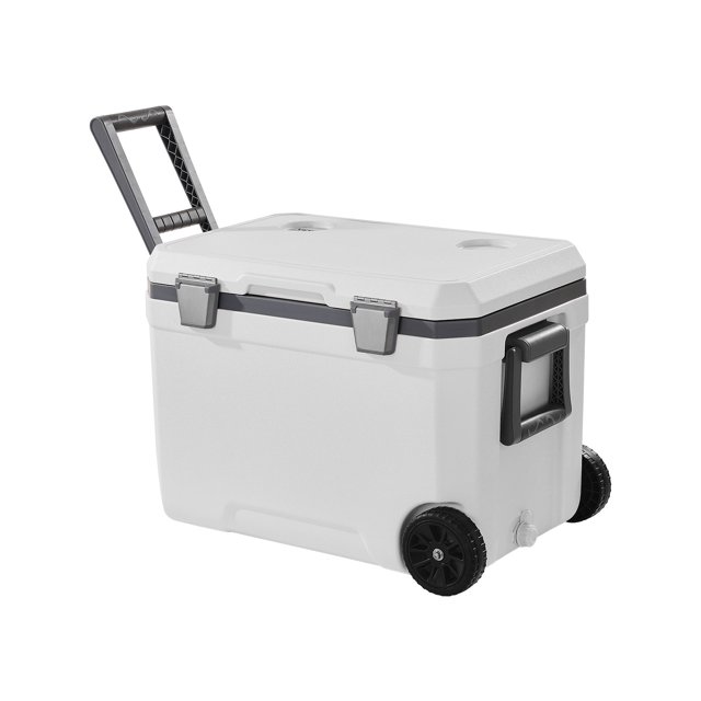 VEVOR Glacière Portative 45 QT, Glacière Isolée à Roulettes d'Une Capacité de 64 Canettes, Affichée en Fini Gris-Blanc. Cette Glacière Rigide Présente des Roues Inférieures, une Longue Poignée Latérale pour un transport Facile, et des Porte-Gobelets Intégrés sur le Couvercle. Conçue pour le Rangement Isolé, Elle Est Idéale pour les Activités de Plein Air comme le camping, les Pique-Niques et la Pêche.