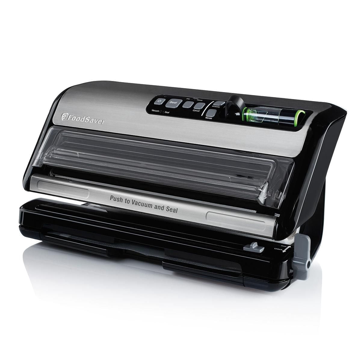 FoodSaver FM5000 Series 2-in-1 Vacuum Sealing System and Starter Kit